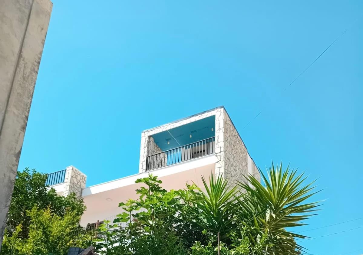 Comfort Guest Rooms Vila Hm Sarandë Buitenkant foto