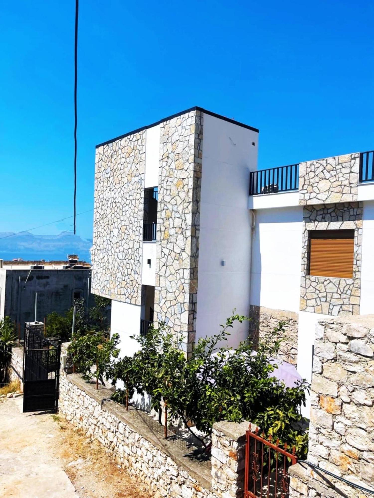 Comfort Guest Rooms Vila Hm Sarandë Buitenkant foto