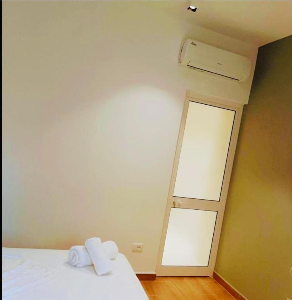 Comfort Guest Rooms Vila Hm Sarandë Buitenkant foto