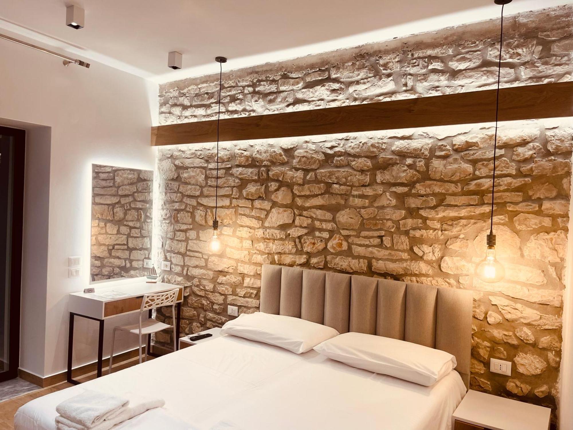 Comfort Guest Rooms Vila Hm Sarandë Buitenkant foto