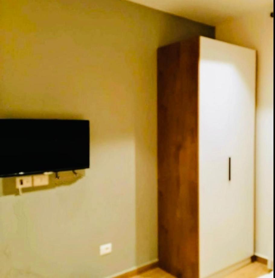 Comfort Guest Rooms Vila Hm Sarandë Buitenkant foto