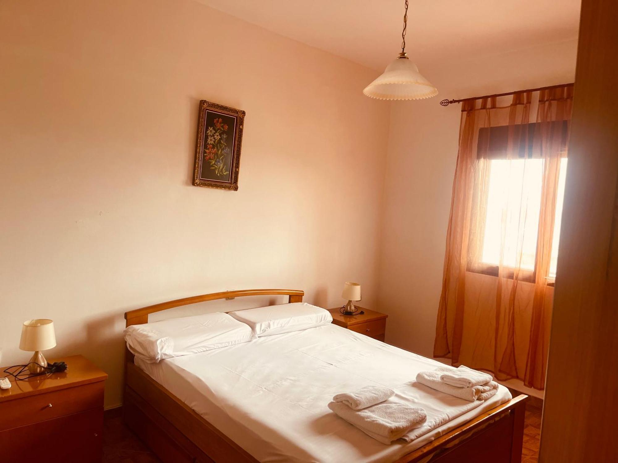 Comfort Guest Rooms Vila Hm Sarandë Buitenkant foto