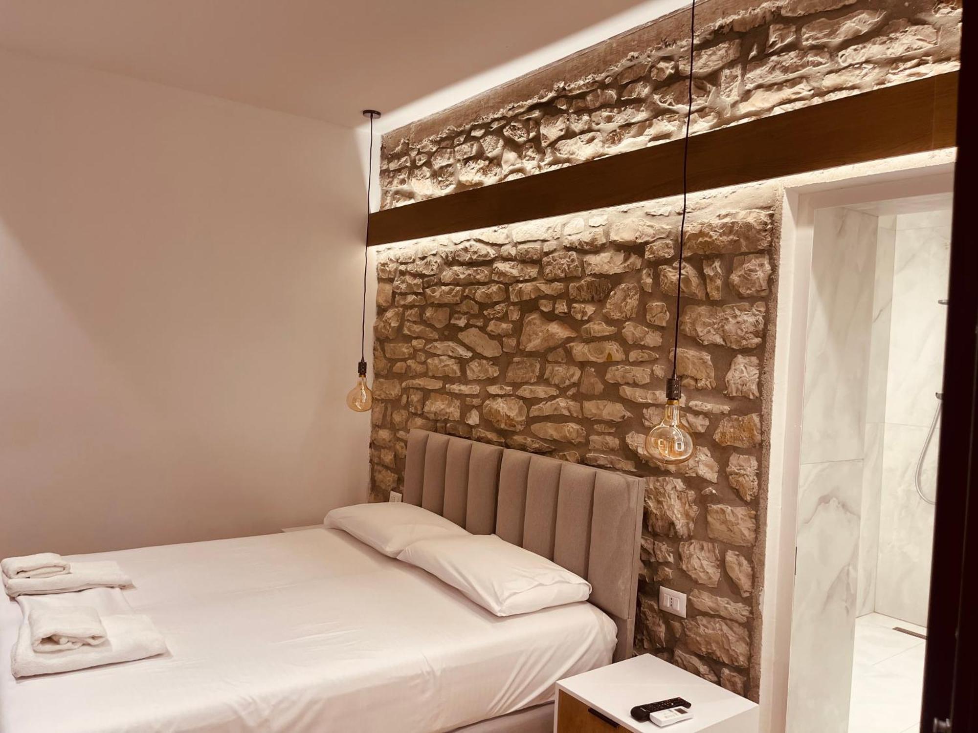 Comfort Guest Rooms Vila Hm Sarandë Buitenkant foto