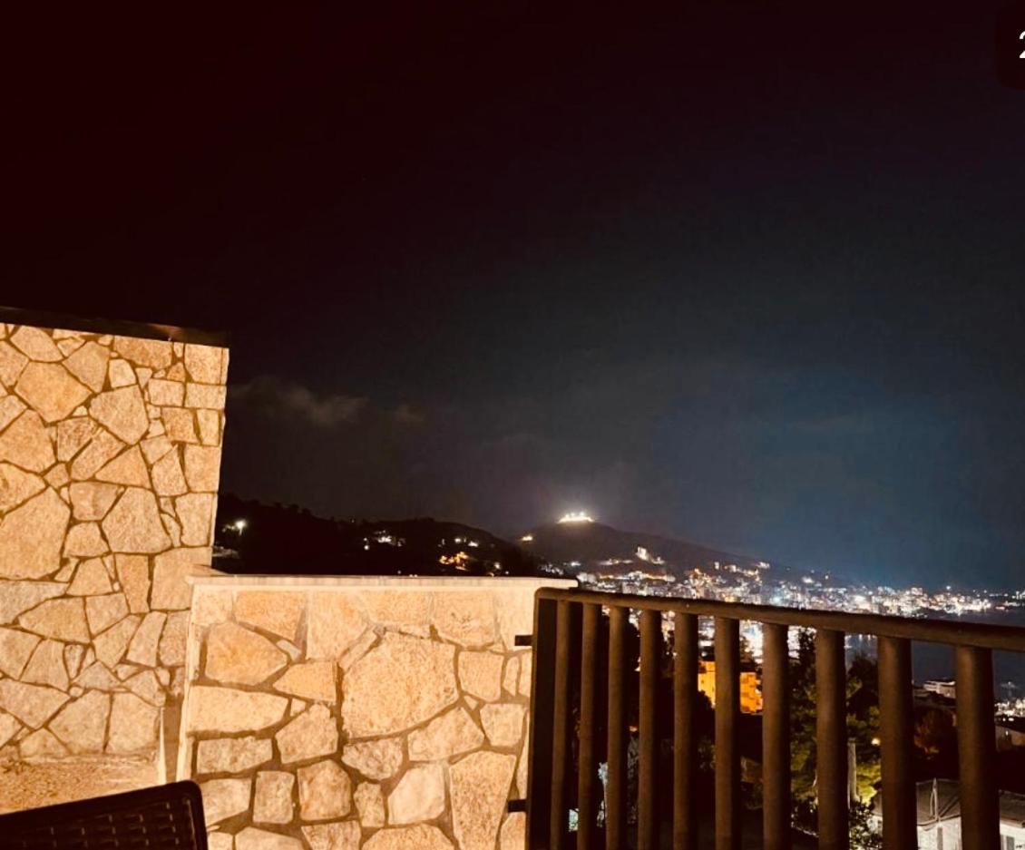 Comfort Guest Rooms Vila Hm Sarandë Buitenkant foto