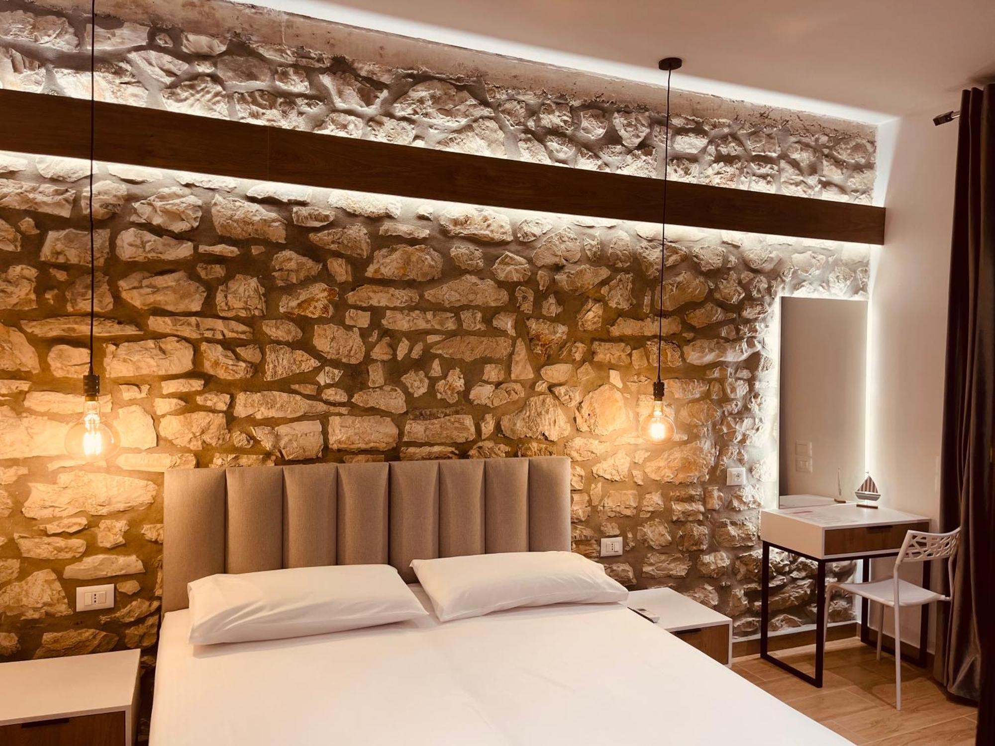 Comfort Guest Rooms Vila Hm Sarandë Buitenkant foto